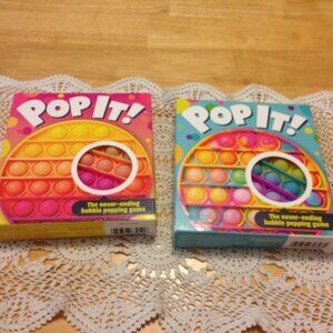 Pop It! Bubble toy bundle, two new Chuckle and Roar bubble popping games